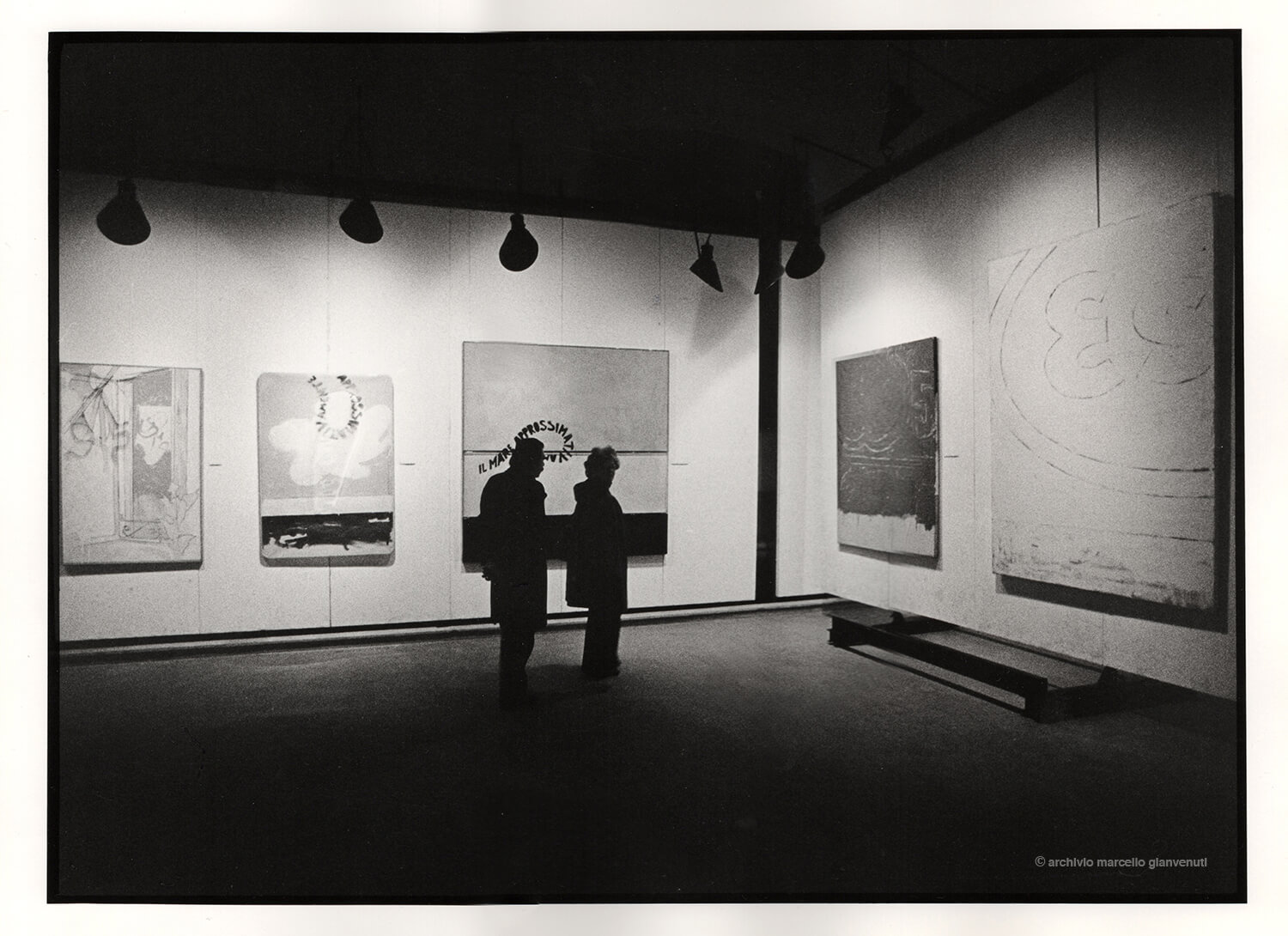 © Documentazione della mostra antologica di Mario Schifano a Parma nel 1974